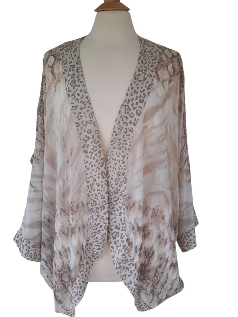 BELLE By KIM GRAVEL Beige Georgette Animal Print Open Front Kimono Jacket XL/1X